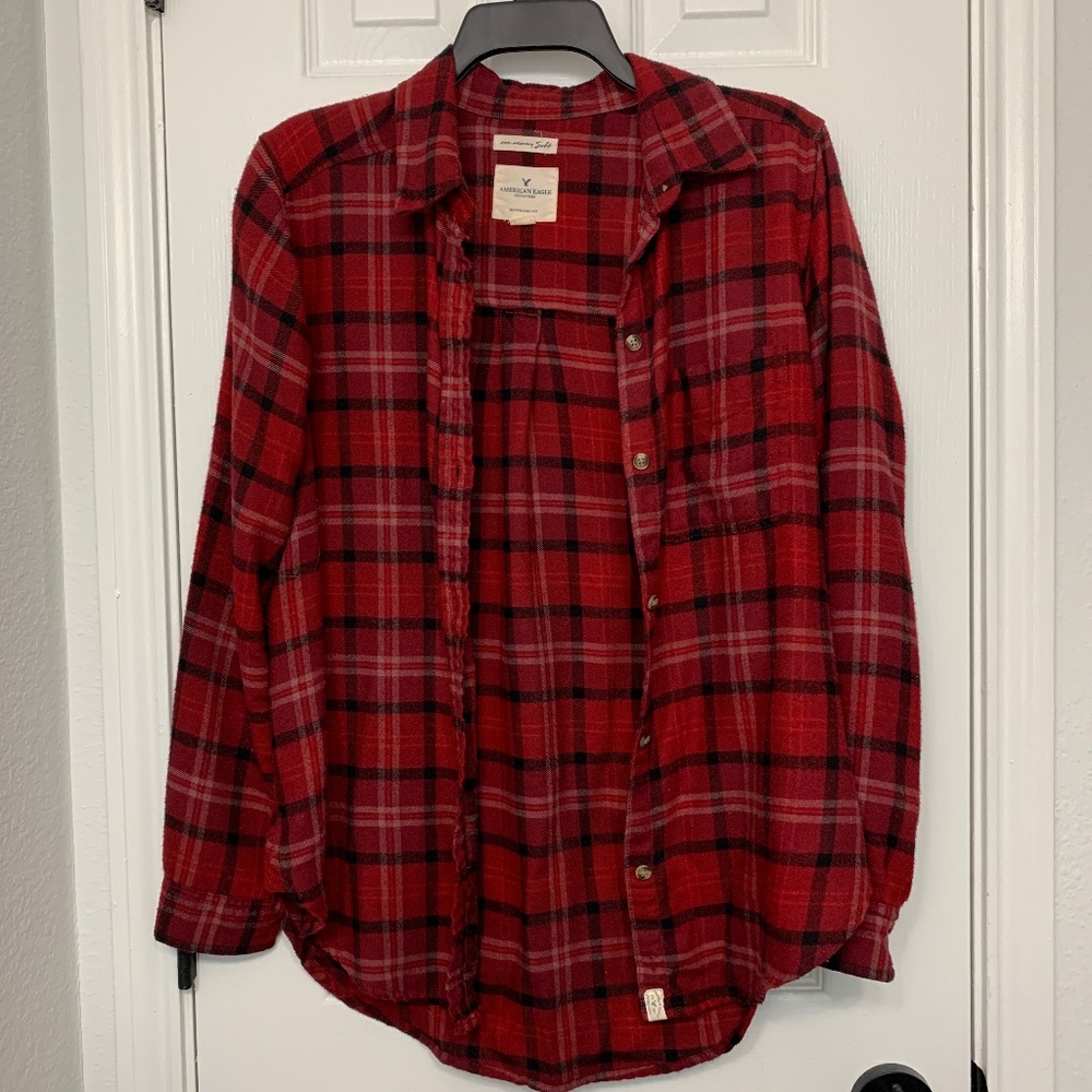 red plaid american eagle flannel
